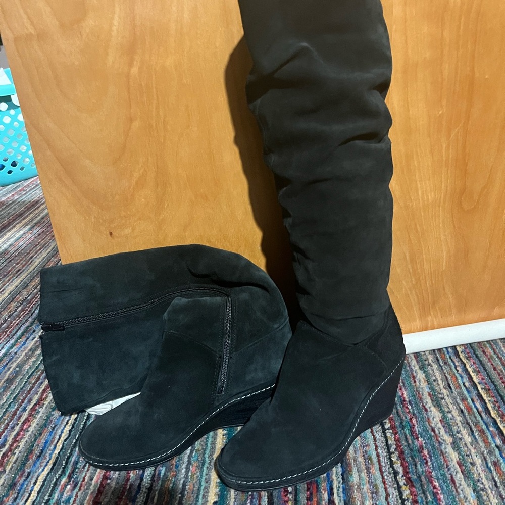 Sofft Black Suede Wedge Boots